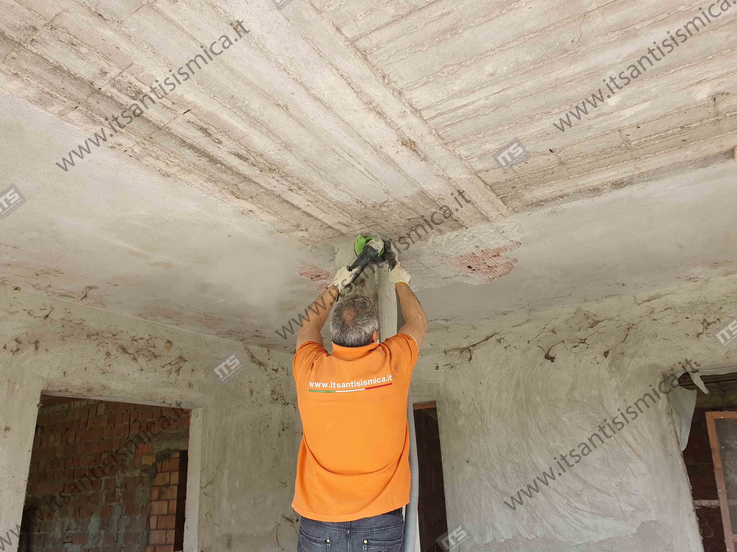 Pilastri a Carpi — Carpi (MO) — fotografia di cantiere 8